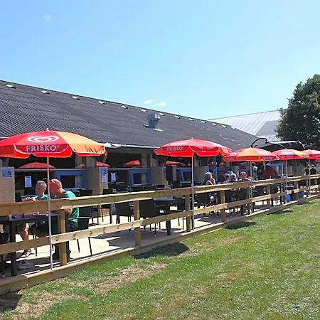 Hostel Dana Cup Sportscenter